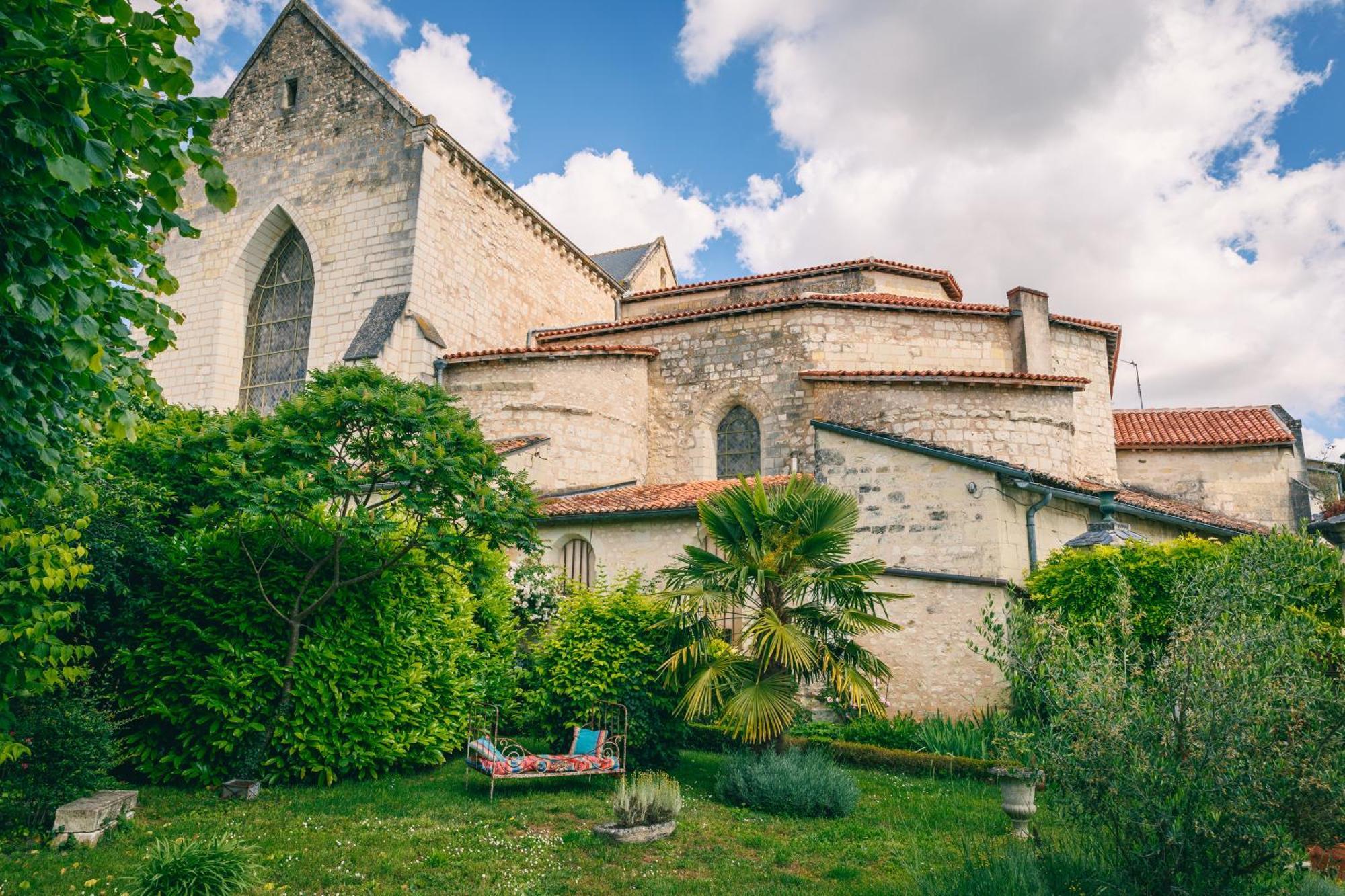 Le Prieure Sainte Croix Hotell Loudun Eksteriør bilde