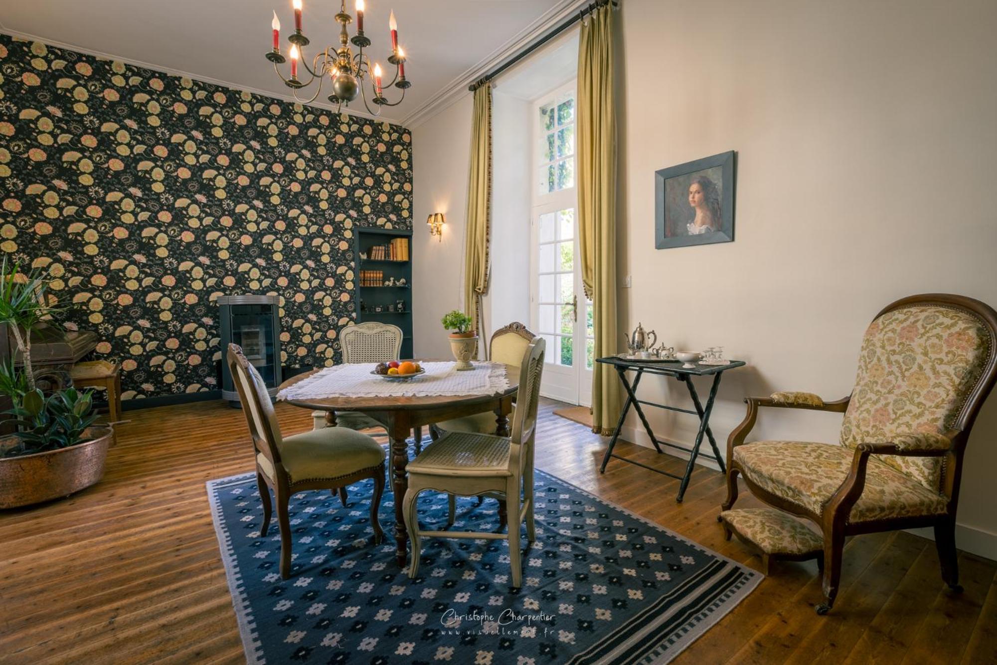 Le Prieure Sainte Croix Hotell Loudun Eksteriør bilde