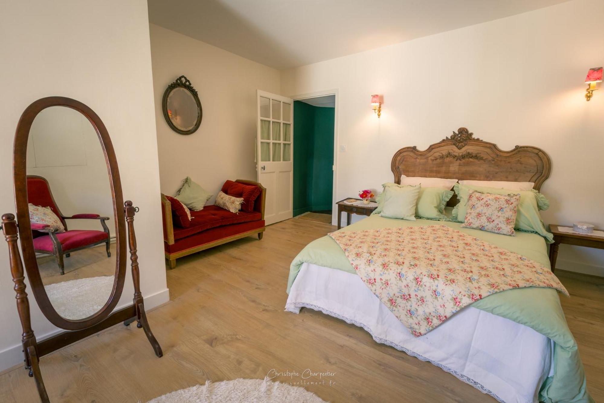 Le Prieure Sainte Croix Hotell Loudun Eksteriør bilde