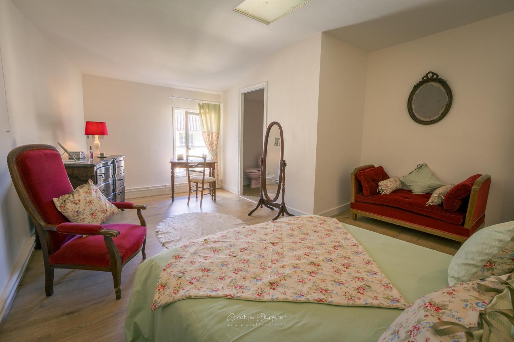Le Prieure Sainte Croix Hotell Loudun Eksteriør bilde